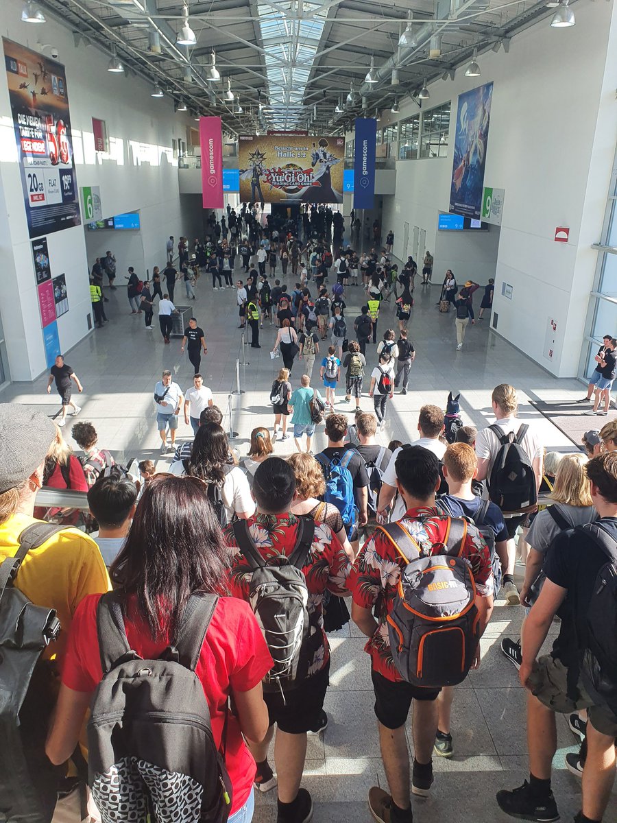 S o n i a ♡ tweet media