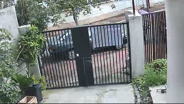japanesemoney's tweet photo. hi @MMDA gusto ko lang po i-report itong sasakyan na ito laging nagpapark kapag wala po kami sa bahay. #NetizensWatch https://t.co/di5cJuTRNn