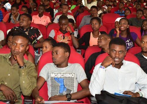 ClassInvicta's tweet image. Because it’s throwback thursday, post pictures of you in 100-level and now in final year!!!

Let’s have it 🤩🫵🏾

#ClassInvicta #Futarians