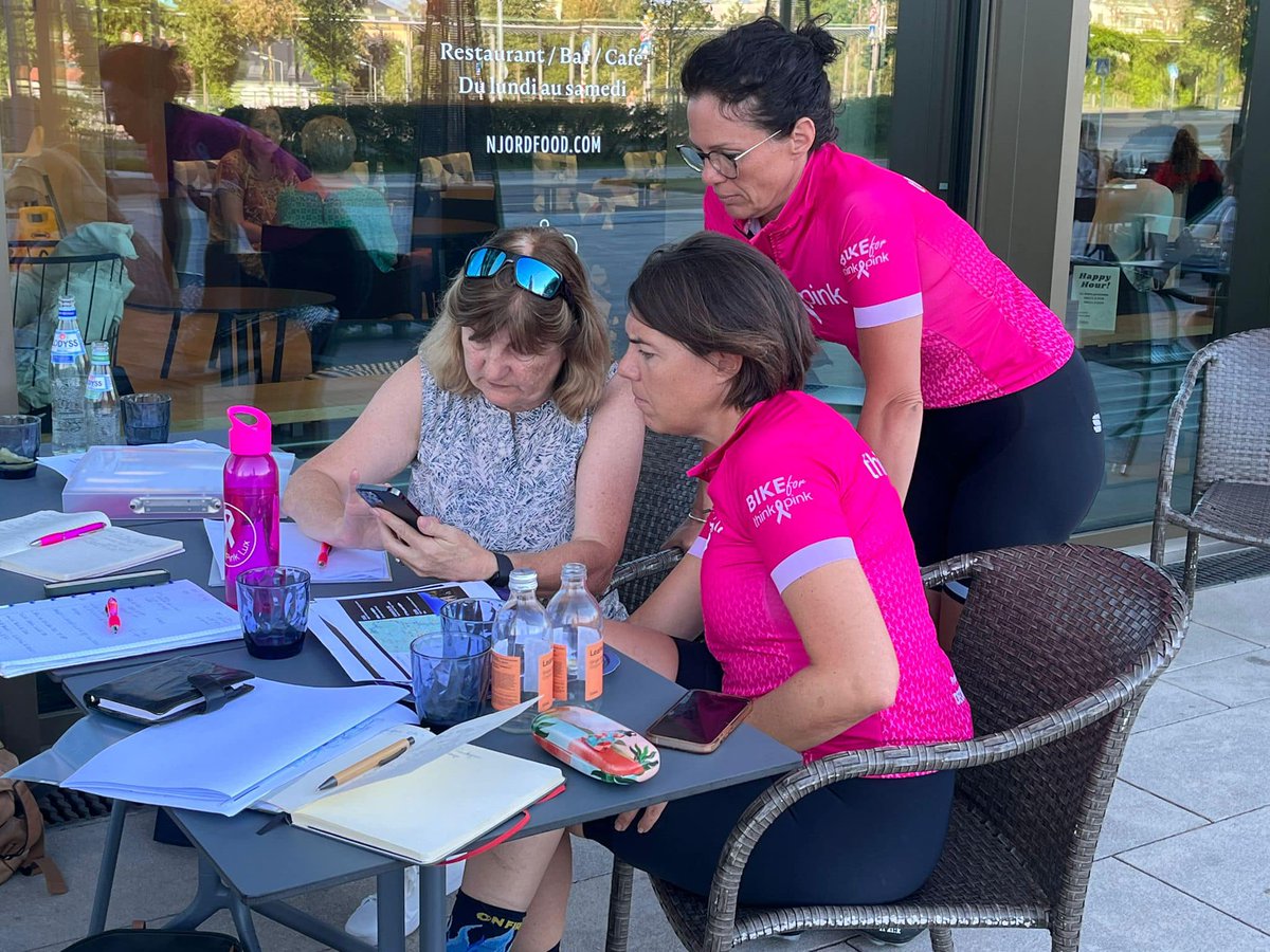 ThinkPinkLux tweet media