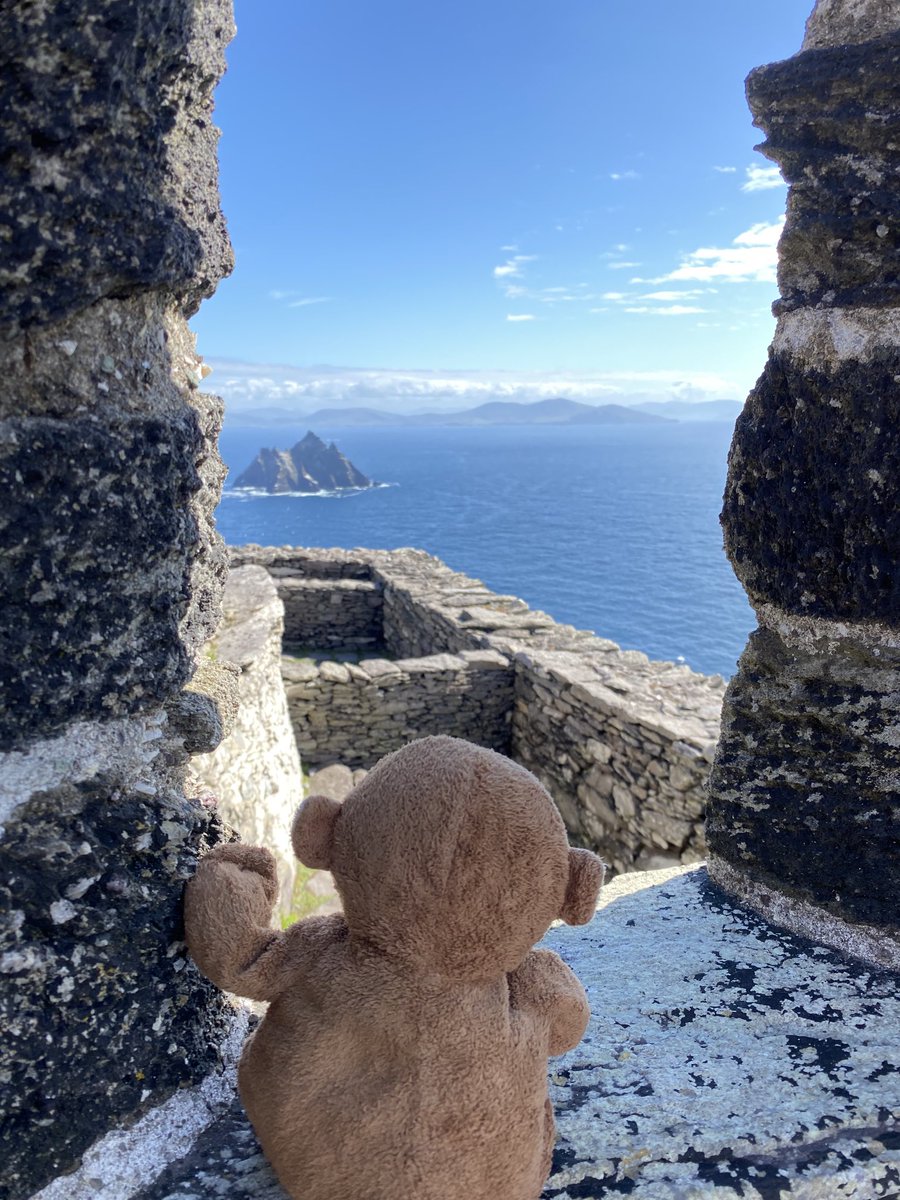 GpSmnky's tweet photo. Yesterday was exploring the Jedi temple! 😎 #ireland #skellingMichael https://t.co/ST9xYyZWEo