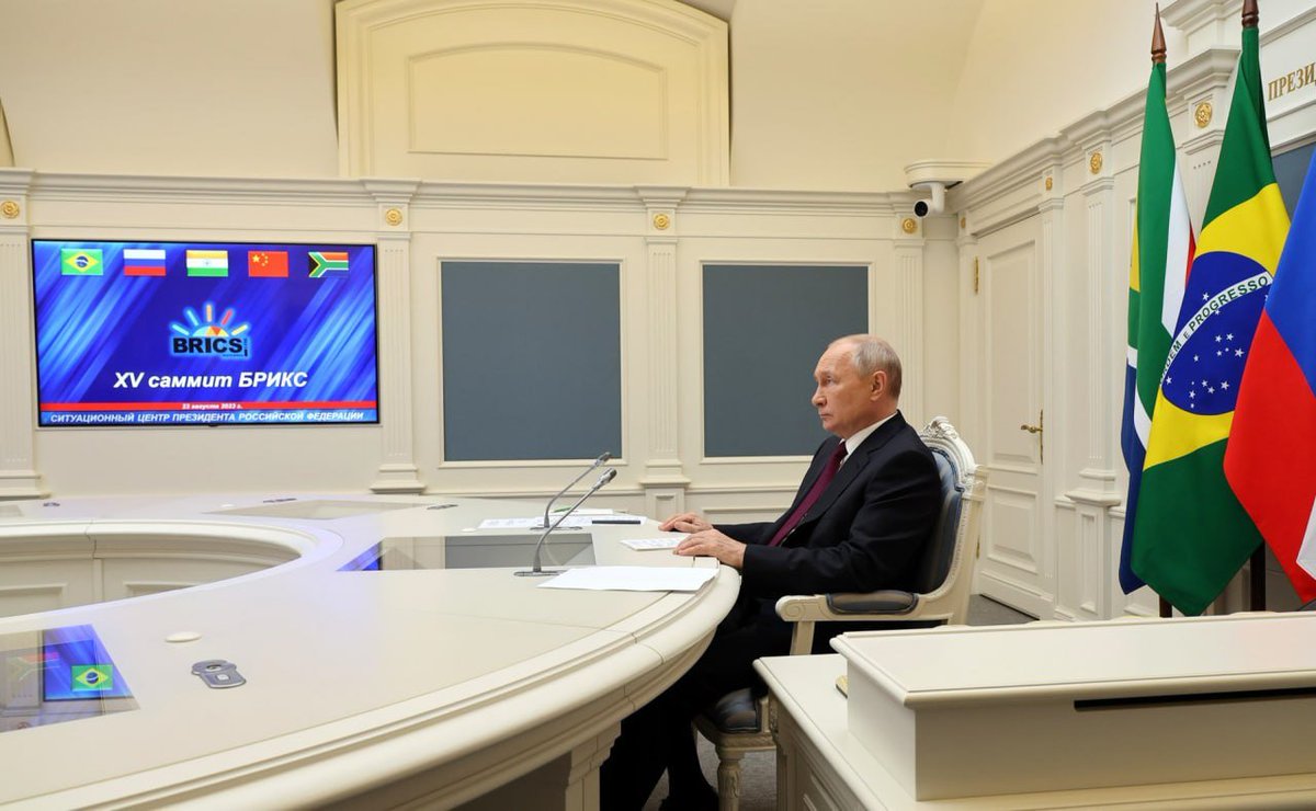 🎙 Russian President Vladimir #Putin at the #BRICS Summit:

💬 The BRICS countries are increasing their potential. The five partner states account for a greater share in global GDP than the so-called Group of Seven in terms of purchasing power parity.

🔗 t.me/MFARussia/17126