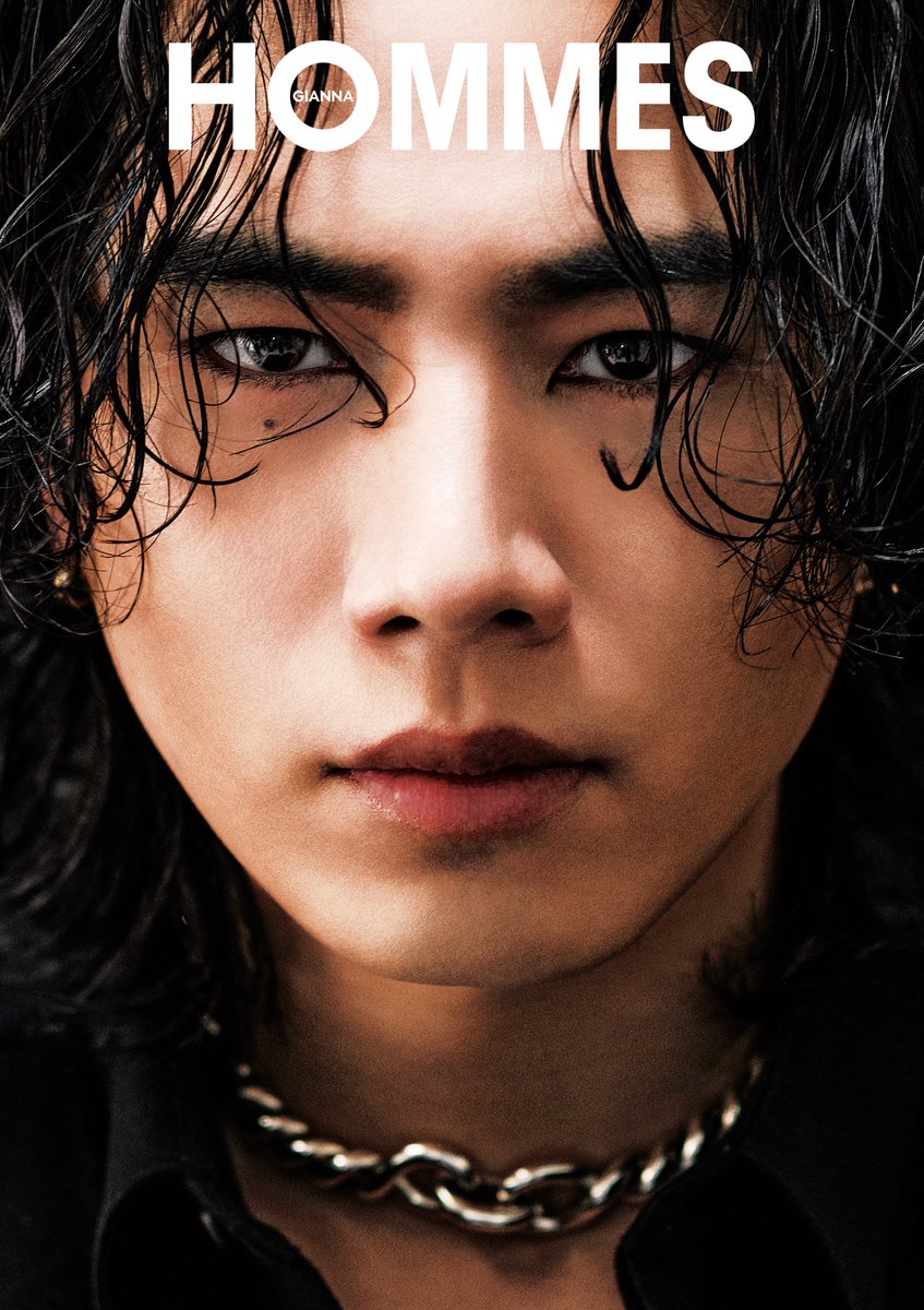 gianna_magazine's tweet photo. 📣速報
#ØMI
迫力のB4サイズ両面表紙
PART.01 解禁🎉

撮れ高が良く増ページ決定🔥
“豪華両面表紙＋グラビア”で 30ページ‼️
美しさと力強さのグラビア大特集❤️‍🔥
ぜひ拡散下さい🫶

後日ビハインド&インタビュー
MOVIE公開予定🫶

先行予約👇
https://t.co/AaDH5ga3G9 

8/29売 #GIANNA 特別号
#GIANNAHOMMES 02
迫力のB4サイズBIGマガジン✊
豪華両表紙＆グラビア大特集😍
#ØMI
#三代目JSOULBROTHERS
PHOTOカード＆サイン入りチェキプレ企画🎁

@HIROOMI_3JSB_
@jsb3_official