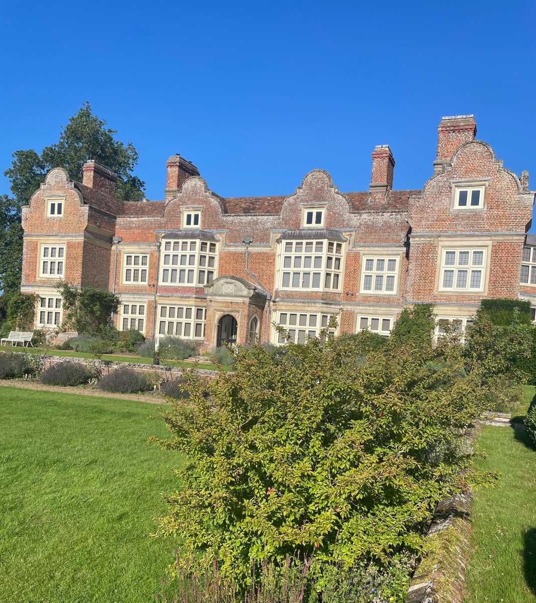 Godinton House tweet media