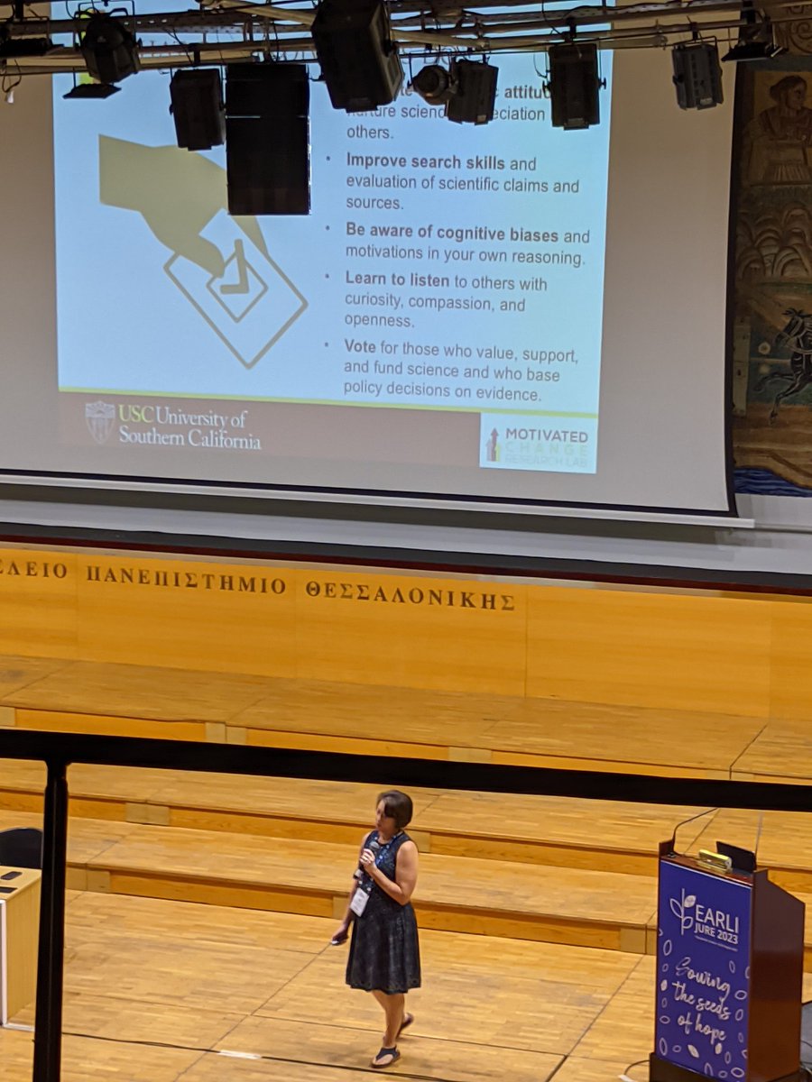 gesavdb's tweet photo. "Uncertainty means something else in science and in the general public. In communications, say what you know and how you know it." Very rich keynote by @GaleSinatra #EARLI2023, took away a long reading list and some practical tips ⬇️ https://t.co/v8sIdTVRPk
