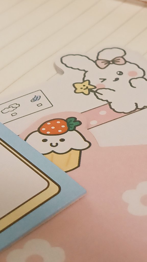 study_ika's tweet image. the new note paper i bought earlier &amp;gt;&amp;gt; ++ finished the front cover of my new notebook  ! ( too far from what I actually had in mind TT )