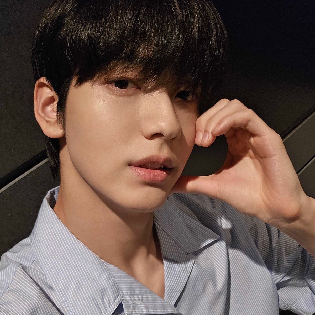 risu_te's tweet photo. @TXT_members 네👍👍👍
#SIOBIN #수빈 #TXT #투바투 https://t.co/CmN2YfDvI4