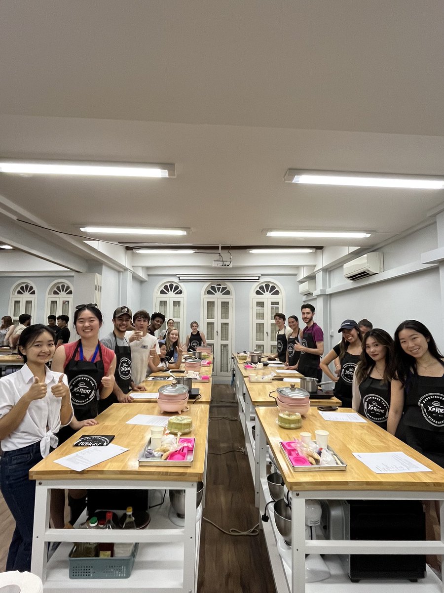 Absolute Internship tweet media