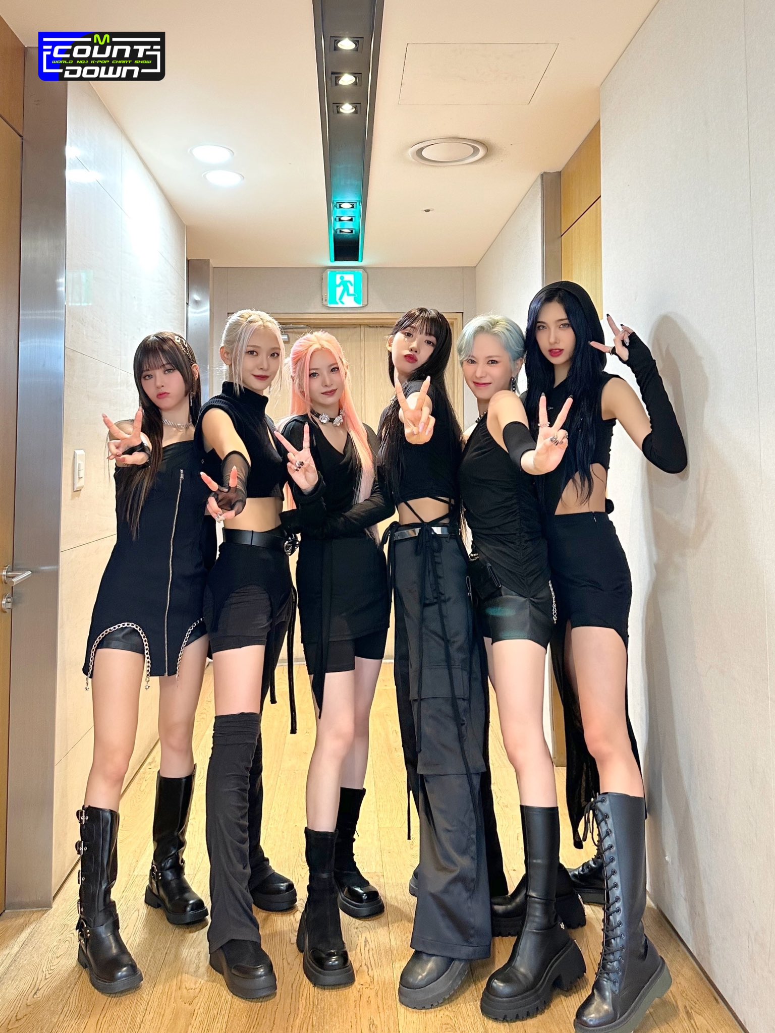 F4SILU-bYAApjmC?format=jpg&name=large