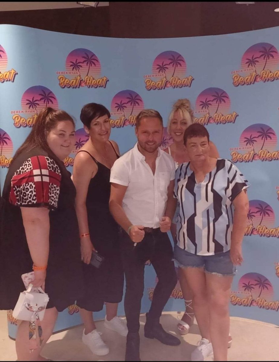 Katrinad22's tweet photo. Happy roundy birthday Derek 🎂 🥳 🎉 thanks for all the memories &amp; for always being a good sport 🙌🏻🙌🏻♥️♥️🎉 https://t.co/2bKa9Rbiuc