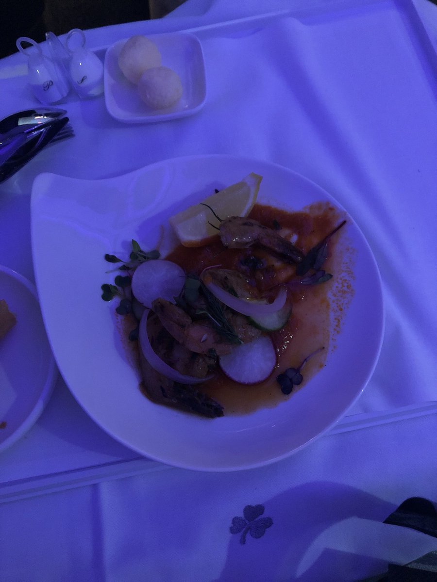 TheJonasKnox's tweet photo. A lot of airlines have been less than desirable to deal with over the past couple years… @AerLingus was tremendous.

Comfortable, great food, in-flight entertainment - and Mary Keane you are the best! Can’t recommend them and thank them enough. @FoxSportsRadio https://t.co/hTr6DgvH5K