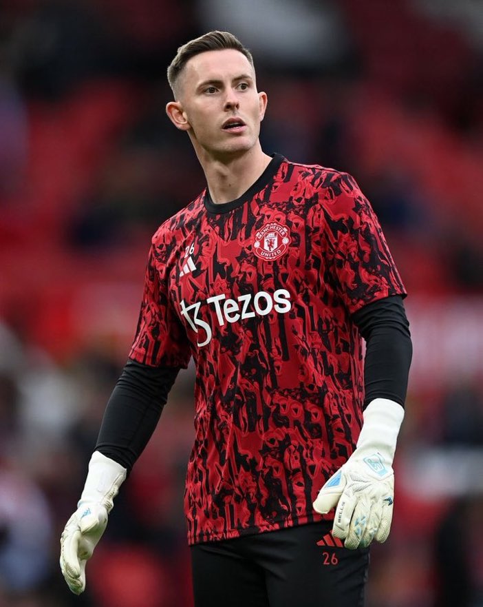 Azeez6542's tweet image. 🚨🏴󠁧󠁢󠁥󠁮󠁧󠁿 𝐉𝐔𝐒𝐓 𝐈𝐍: United now want to sell Dean Henderson to generate funds. [ @reluctantnicko ] #MUFC 💰