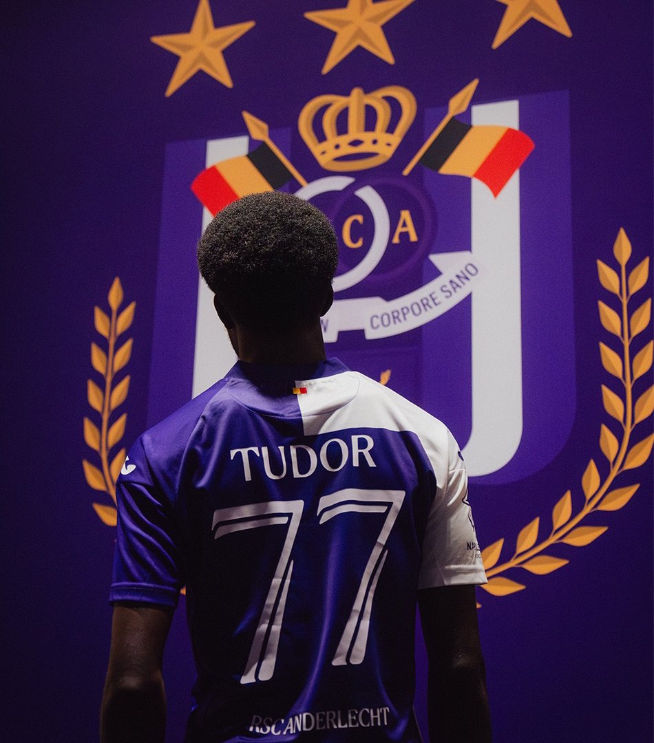 Purple_RSCA_'s tweet photo. 🏴󠁧󠁢󠁥󠁮󠁧󠁿 Just a reminder that Tudor Mendel-Idowu chose the RSCA futures above Barcelona B. Our pull is massive. https://t.co/5aOdUclJBx