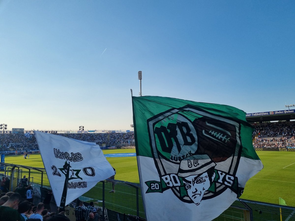 _bswu's tweet photo. Endlich auch mal ins Grünwalder geschafft. Sicherlich eines der schönsten Stadien in Deutschland und dann so ein Auswärtssieg an einem schönen Sommerabend, perfekt. https://t.co/Kjvxh4XS3z