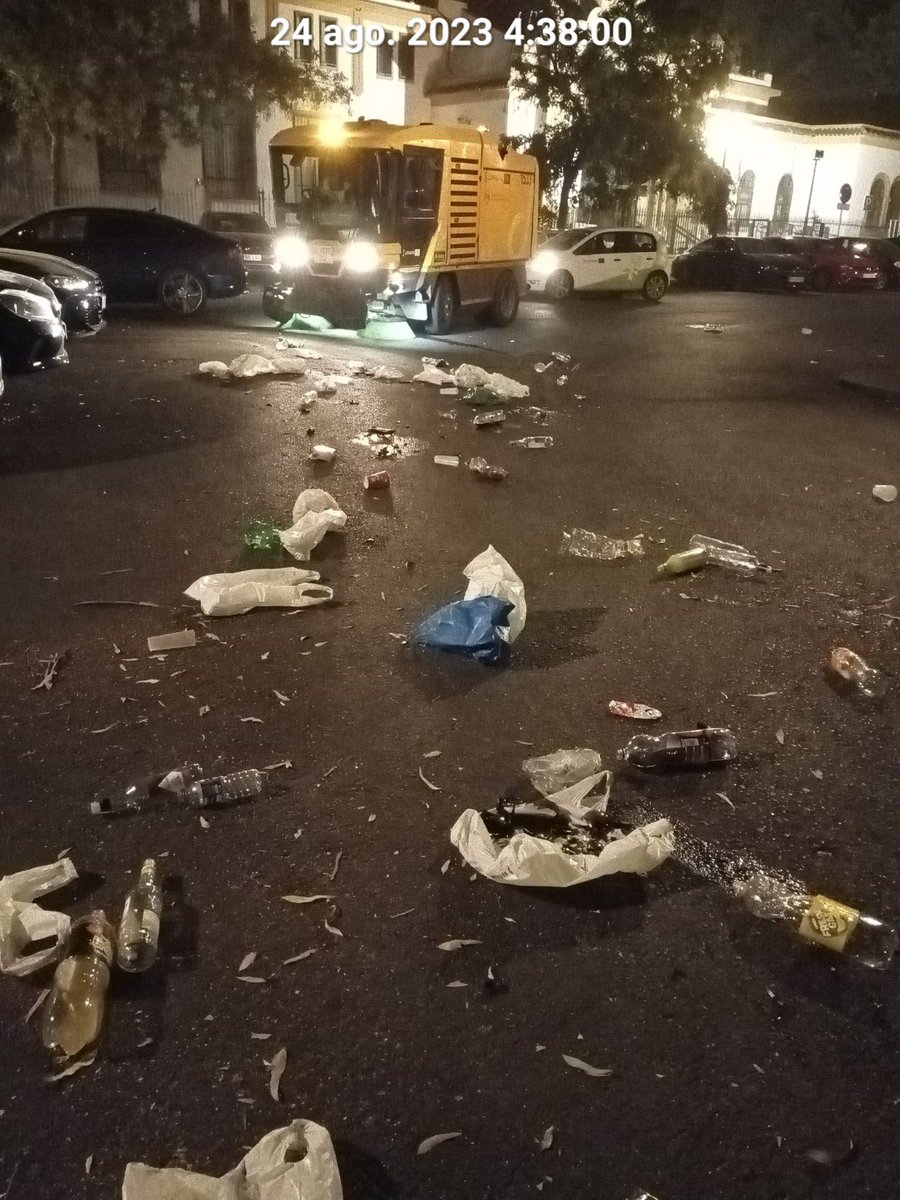 ppepelusev's tweet photo. Hoy zafarrancho en #Porvenir y #Borbolla . Seguimos limpiando a fondo , cumpliendo compromiso de @jlsanzalcalde para tener nuestros barrios como se merecen . Gracias a @LipasamSevilla
@aracelicap @luisgargarcia @eveliarincon @Ayto_Sevilla @ricardovillenam @jlsanzalcalde https://t.co/VIitH7RVEA
