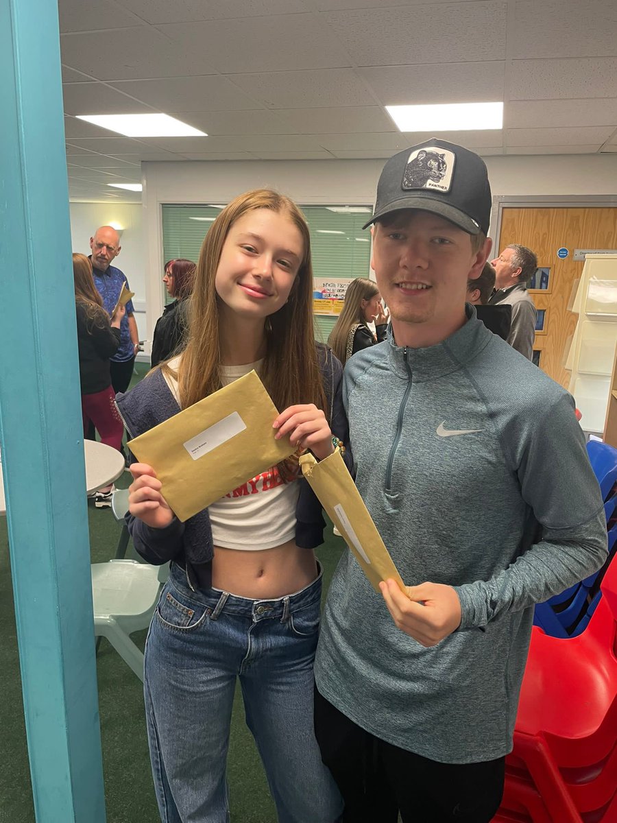 MaghullHighsch's tweet photo. Congratulations and well done to everyone on the results that you have achieved today. We are so proud of you &amp; your incredible effort through such difficult times. Looking forward to many of you returning to our Sixth Form in September. Good luck on your next steps. https://t.co/273VDX7Xuh