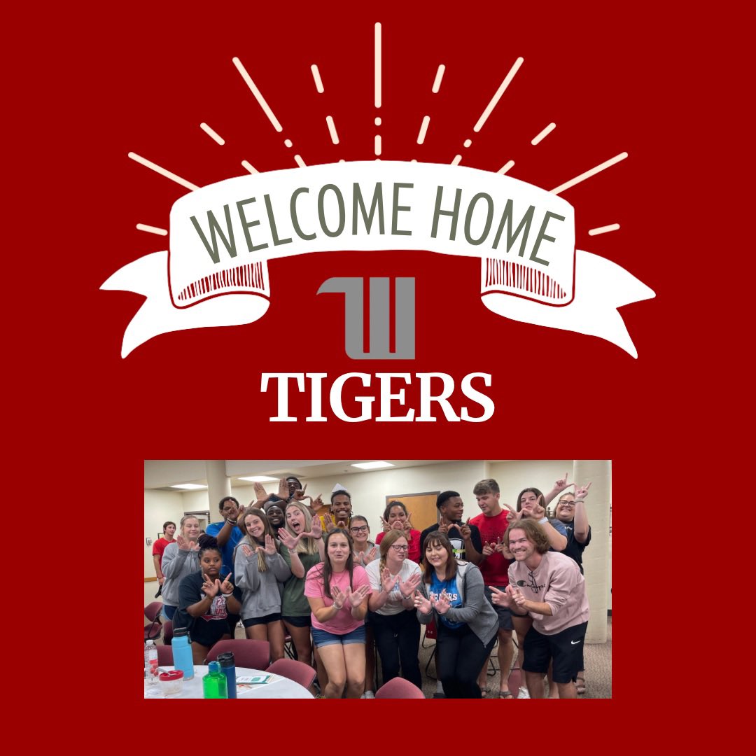WittResLife's tweet photo. It’s Move In Day!!! #HomeSweetWitt ❤️🤍🐯 https://t.co/H7PjmF1pZw