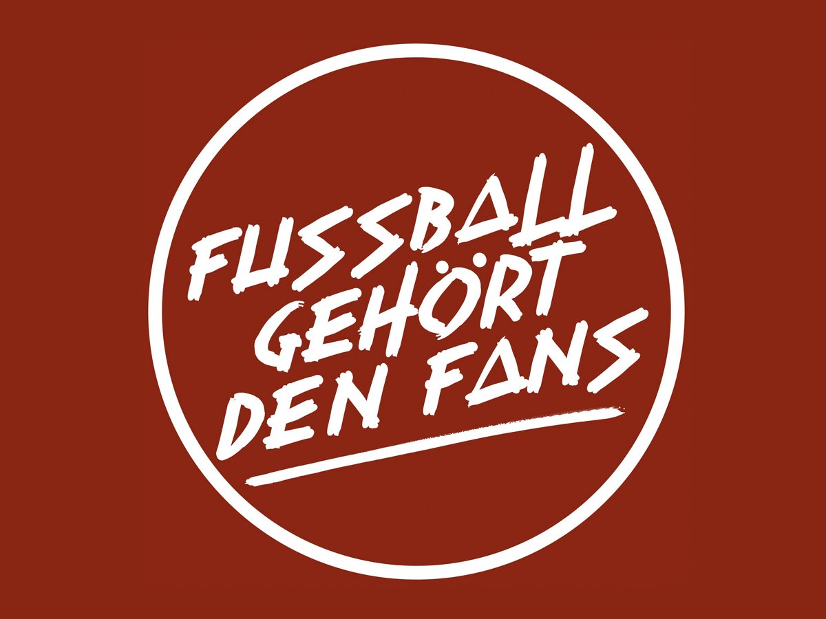 FSVZwickau's tweet photo. ❤️💛 Einmal mehr #EENEBANDE! @DynamoDresden hat uns für unsere Crowdfunding-Kampagne @FgdF_Zwickau sechs originale Matchworn-Sondertrikots aus dem 70 Jahre-Jubiläumsspiel in der letzten Saison für eine Versteigerung zur Verfügung gestellt.
👉https://t.co/rRHEkpE2lx https://t.co/8uMjqDa7np