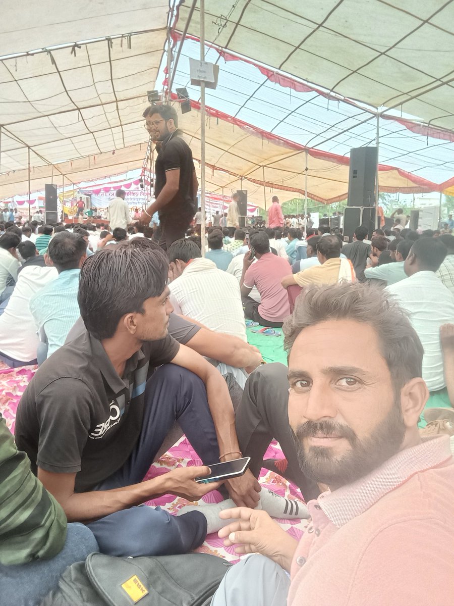 #बिजली_वालों_की_भी_सुनो_सरकार
#RVTKA_महापड़ाव_जयपुर
हमारी मांगे पूरी करो 
<a href="/ashokgehlot51/">Ashok Gehlot</a>
<a href="/GovindDotasra/">Govind Singh Dotasra</a>
<a href="/RajCMO/">CMO Rajasthan</a>
<a href="/BJP4Rajasthan/">BJP Rajasthan</a>
<a href="/PrthveerajG/">prathviraj gurjar</a> 
<a href="/DainikBhaskar/">Dainik Bhaskar</a>
<a href="/News18Rajasthan/">News18 Rajasthan</a> 
<a href="/zeerajasthan_/">ZEE Rajasthan</a> 
<a href="/rpbreakingnews/">Rajasthan Patrika</a> 
<a href="/BSBhatiInc/">Bhanwar Singh Bhati</a>