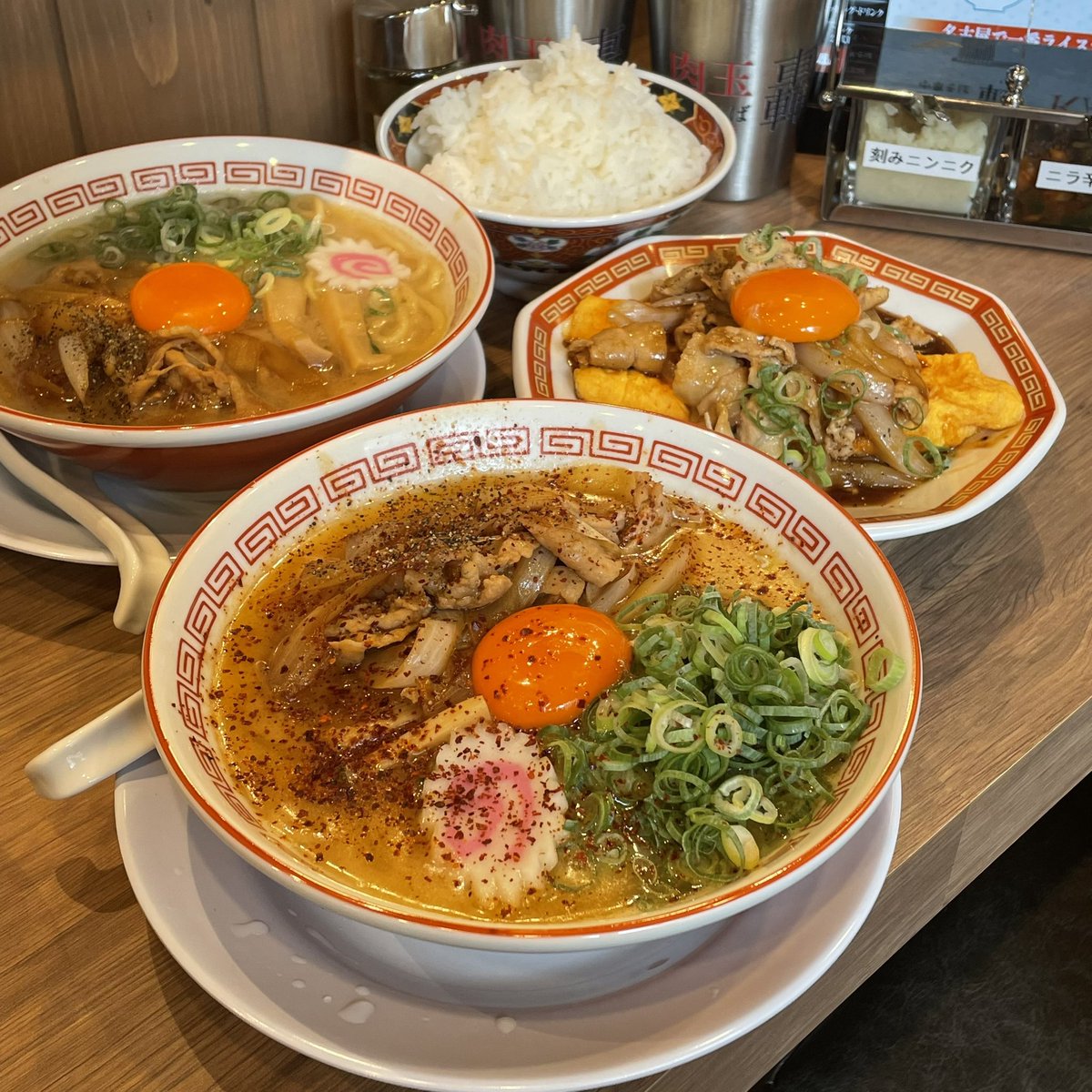 nagoya1016's tweet photo. 【8月25日(金）OPEN🚩】
肉玉中華そば 轟 -とどろき-
🏠愛知県名古屋市中村区名駅南１丁目１６−１７
名古屋ーライスが進むラーメン屋「肉玉中華そば」🍜OPEN キャンペーン✨
8月25日（金）～8月26日(土）
お店のインスタフォローで、自慢の「肉玉中華そば」¥950→¥500❗️ https://t.co/j20XOADN6T