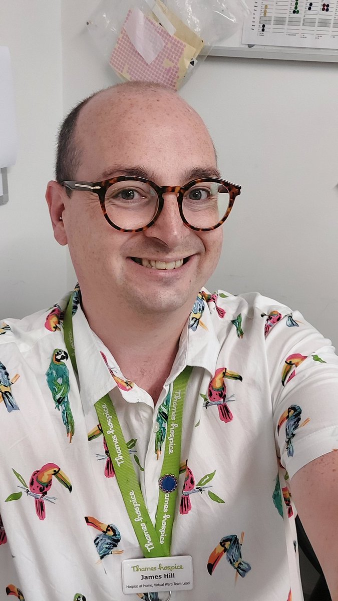 Decided to get the jazzy shirt out for work today, given the weather. I'm happy to say it's gone down well! The next plan is to buy more! #hospice #paramedic #nurse #jazzy #Hawaii  #eolc #palliative #sunshine #MakingADifference <a href="/thameshospice/">Thames Hospice</a> <a href="/hospiceuk/">Hospice UK</a>