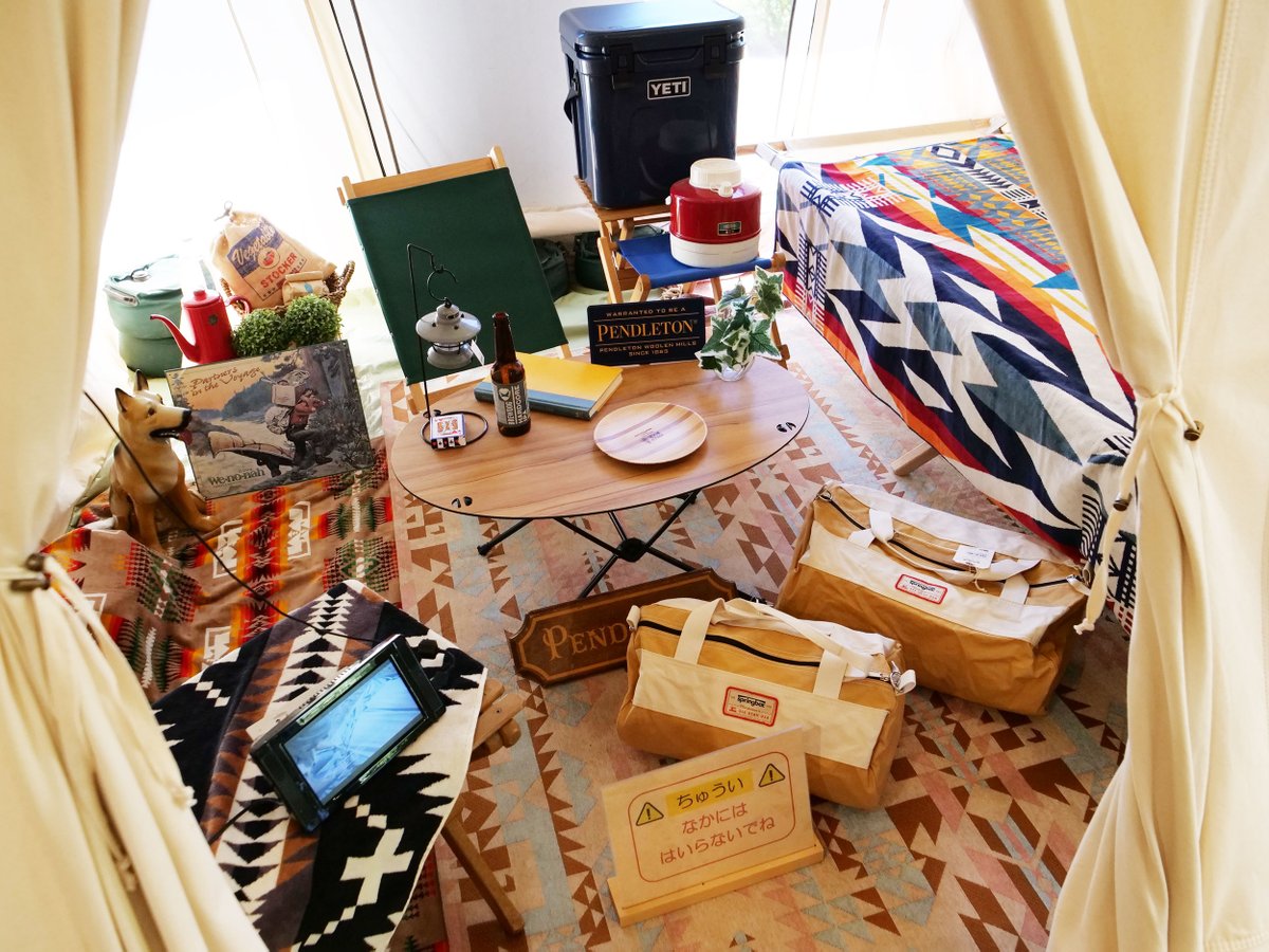aandf_corp's tweet photo. 昭島アウトドアビレッジ店で展示中のテントはスプリングバー ハイライン クラシックジャック 100です。優しい色合いのアイボリーカラーが特徴的でカーカムステントの中で人気のある機能を一つに纏めて仕上げたテント。
https://t.co/tagIDfmLVl
#スプリングバーテント #springbartents https://t.co/4mQc4zz4Nl