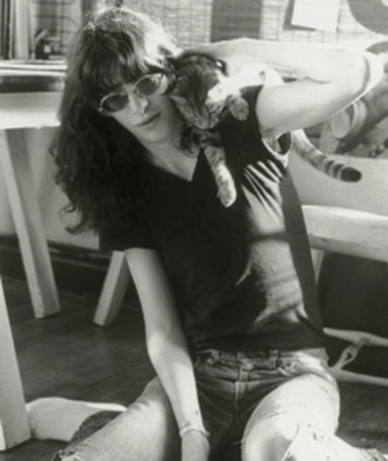 Joey Ramone

"What a Wonderful World"

youtu.be/Ll6ONO-ae4o?si…