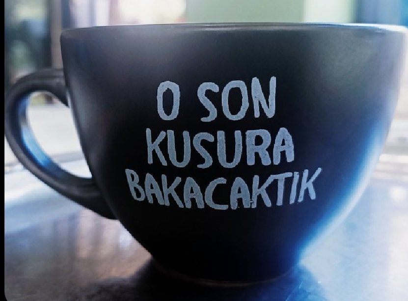 Sesleniyoruz da, duyan yok! Tatildeler 🏝️
Memleket yanıyor 🔥gören yok!

#5000veKısmiSESLENİYOR

@TBMMresmi @isikhanvedat

#MemleketYanıyorVekilGeziyor
#SONDAKİKA #Canakkaleyaniyor

#EmeklininSabrıBitti