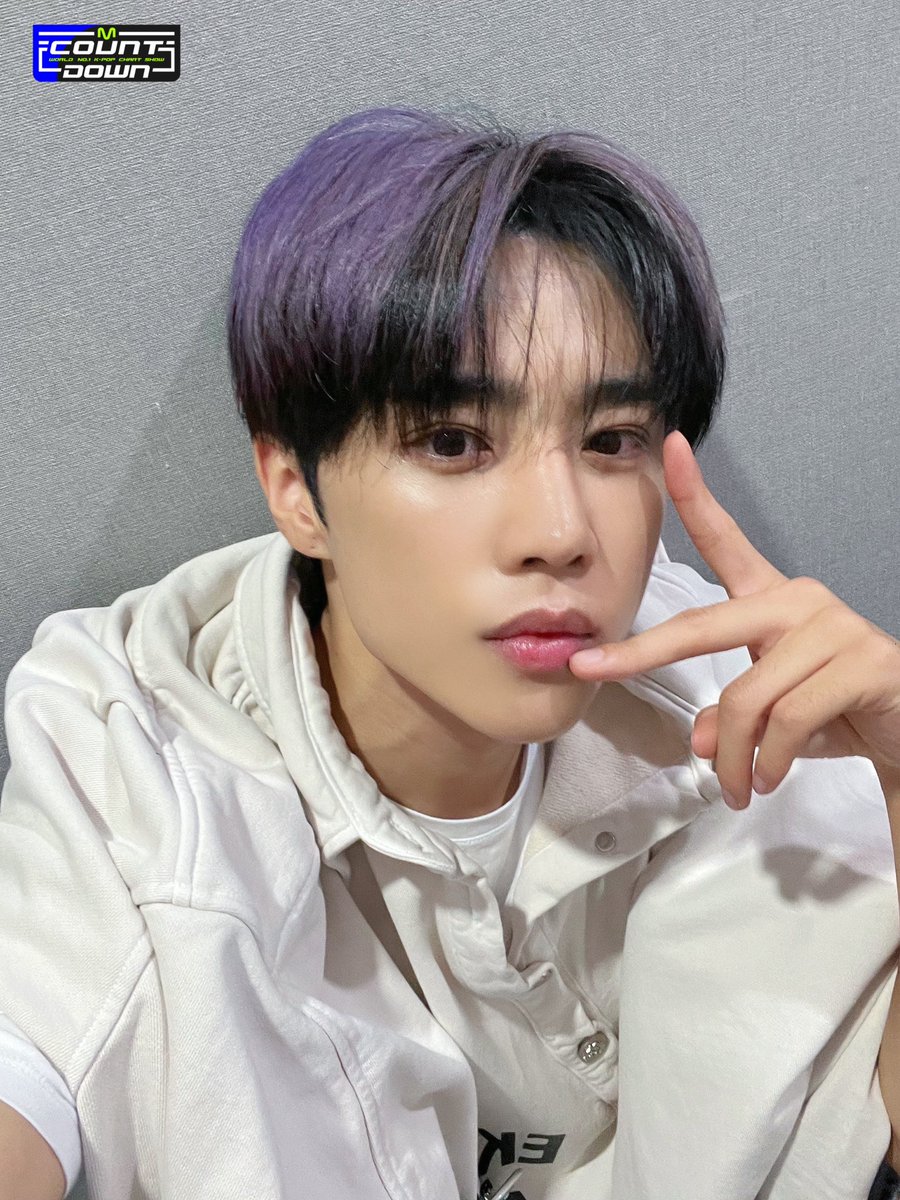 MnetMcountdown's tweet photo. 요즘 탕후루가 유행이라는데〰️ 
사실 엠카가 또 탕후루 장인이거든요😝
그래서 준비한 💖비장의 탕후루💖
☀️   ☀️   ☀️   ☀️
🐹   🐹   🐹   🐹
🐱   🐱   🐱   🐱
🎁   🎁   🎁   🎁
🍞   🍞   🍞   🍞
  |       |        |       |
달콤한 패션후르츠(암튼 맞음)로 만든 새로운 맛의 탕후루 보여드리겠습니다💗
#THEBOYZ #THEBOYZ_SpecialUnit #PassionFruit