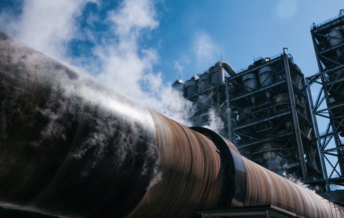 abb_automation's tweet image. ABB and Tokuyama teams have worked together to establish a new #advancedprocesscontrol solution at the Nanyo #cement plant in #Japan. ow.ly/4NlP50PCLiO #cementindustry #productivity #energyconsumption #APC #thermalenergy #quality #digital #ABB #ProcessIndustries