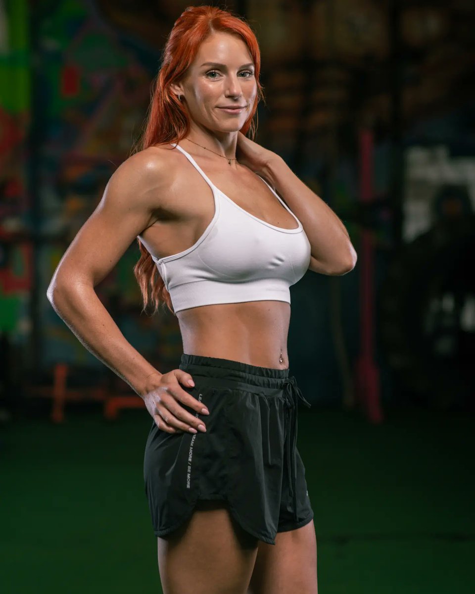 SugarBoxStudios's tweet image. I recently had the chance to do a pre-wedding photo shoot at a gym with a couple who are soon getting married. Never done one of those before! 😃

We also got some solo physique shots too. 

Here are a few edits. 📸💪💍

Lit by @PIXAPRO_UK

#OCF #Gym #portraitphotography