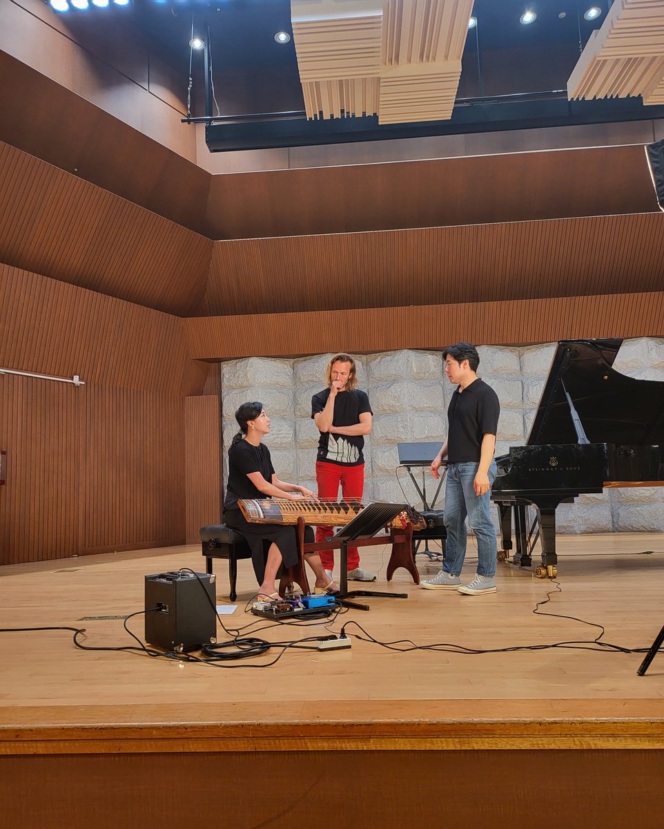 gprokofiev's tweet photo. Very excited to announce new collaboration with two remarkable Korea Musicians: Pianist: Jongh-Wa PARK, &amp; Geomungo player: Yoon-Jeong HEO. https://t.co/frhEyEpjFm