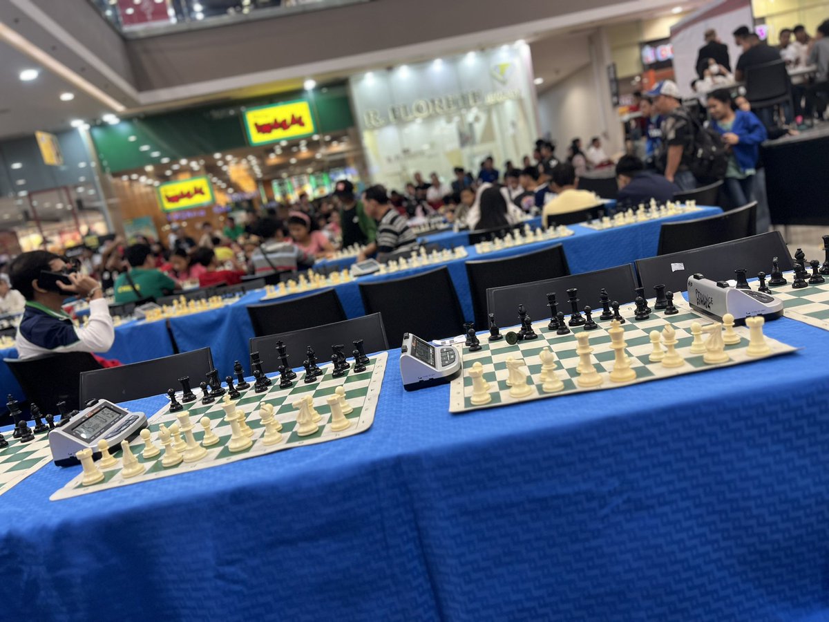DeoNaethan's tweet photo. Atm.  See u around😉
#alteriloilo #alterilonggo https://t.co/35o26Mn05f