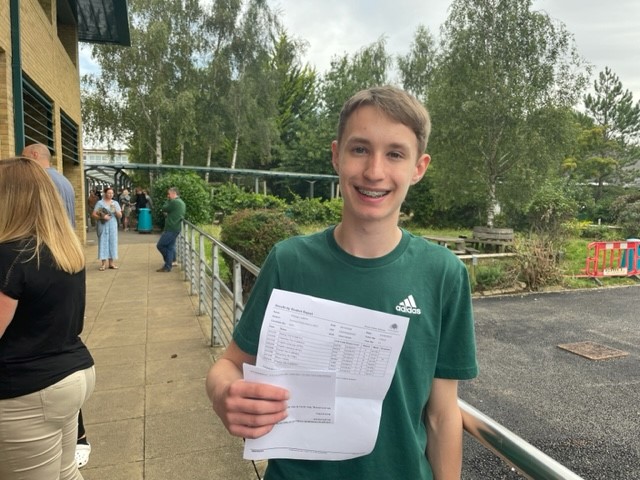 Congratulations to Thomas who achieved 9 x Grade 9s in his GCSE exams and 1 x Grade 8 for his German GCSE that he took early. Thomas is thrilled with his results and has a place to study A Levels in Sixth Form at Wood Green in September. #GCSEResultsDay @OxfordMailLive