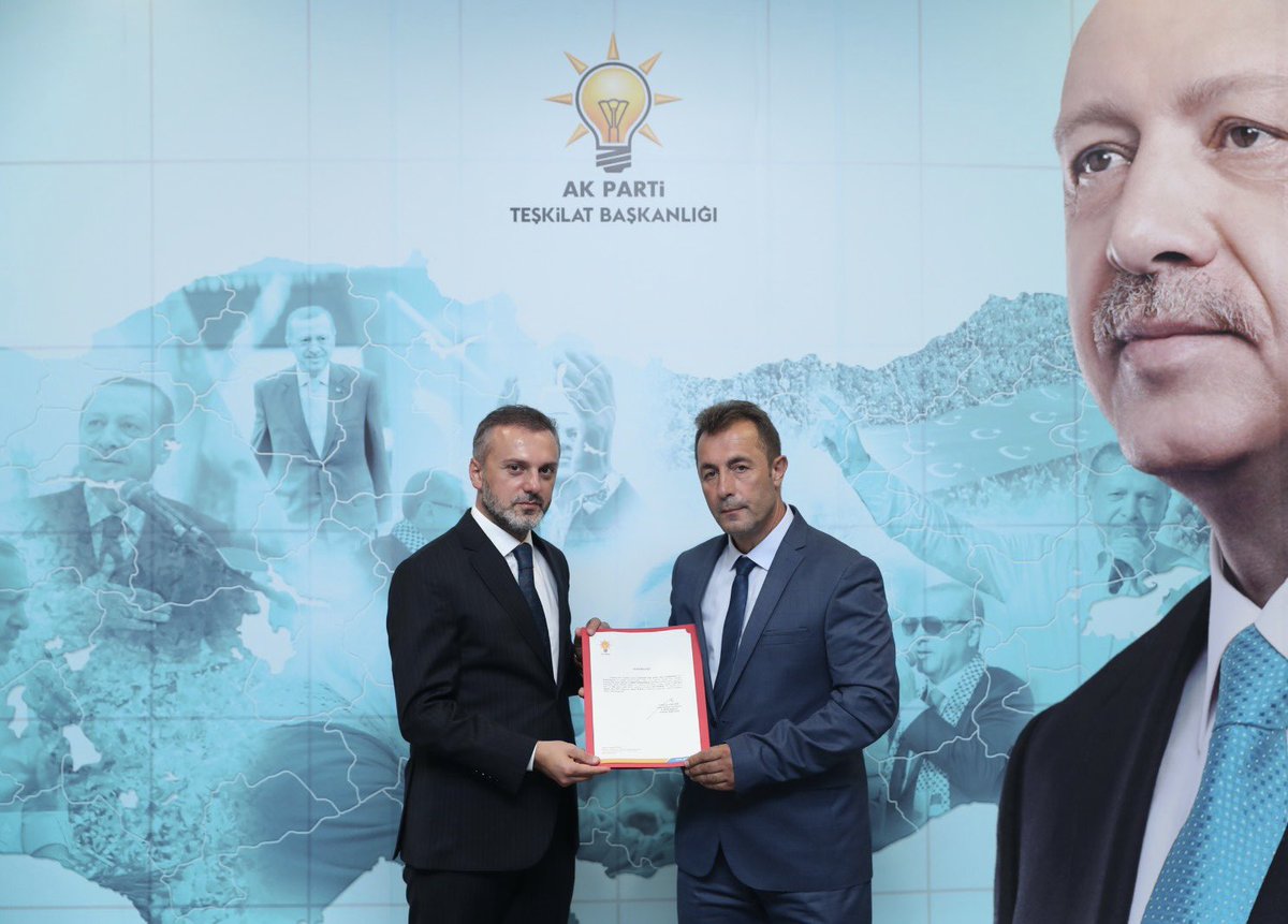 Çamlıhemşin İlçe Başkanlığımıza Adem Serin atanmıştır. 

Bugüne kadar göstermiş olduğu özverili çalışmalarından ve gayretlerinden dolayı Sn. Ömer Altun Başkanımıza teşekkür ediyor, yeni görevlendirilen ilçe başkanımıza muvaffakiyetler diliyoruz.