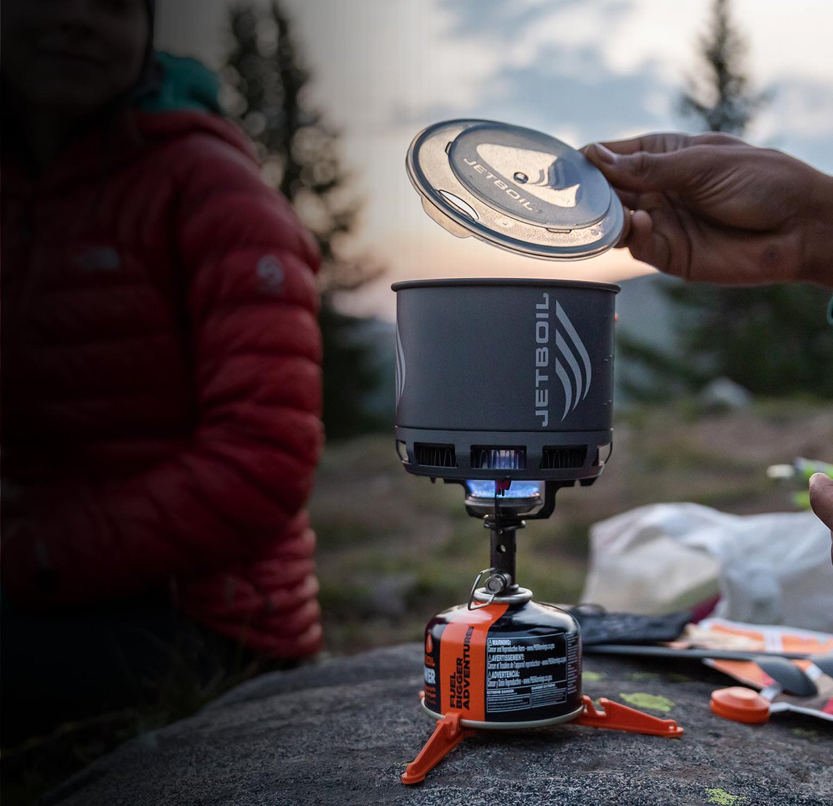 HORAZULUnet's tweet photo. 🔥 Lleva tu pasión por el camping, bushcraft y supervivencia al siguiente nivel con nuestros hornillos portátiles. Cocina donde quieras, cuando quieras.
Descubre más en 👉 https://t.co/CzaTiboCyF
#OutdoorLife #AventuraNatural #Instapol 🌲🏕️ https://t.co/Qjcs63dH5h