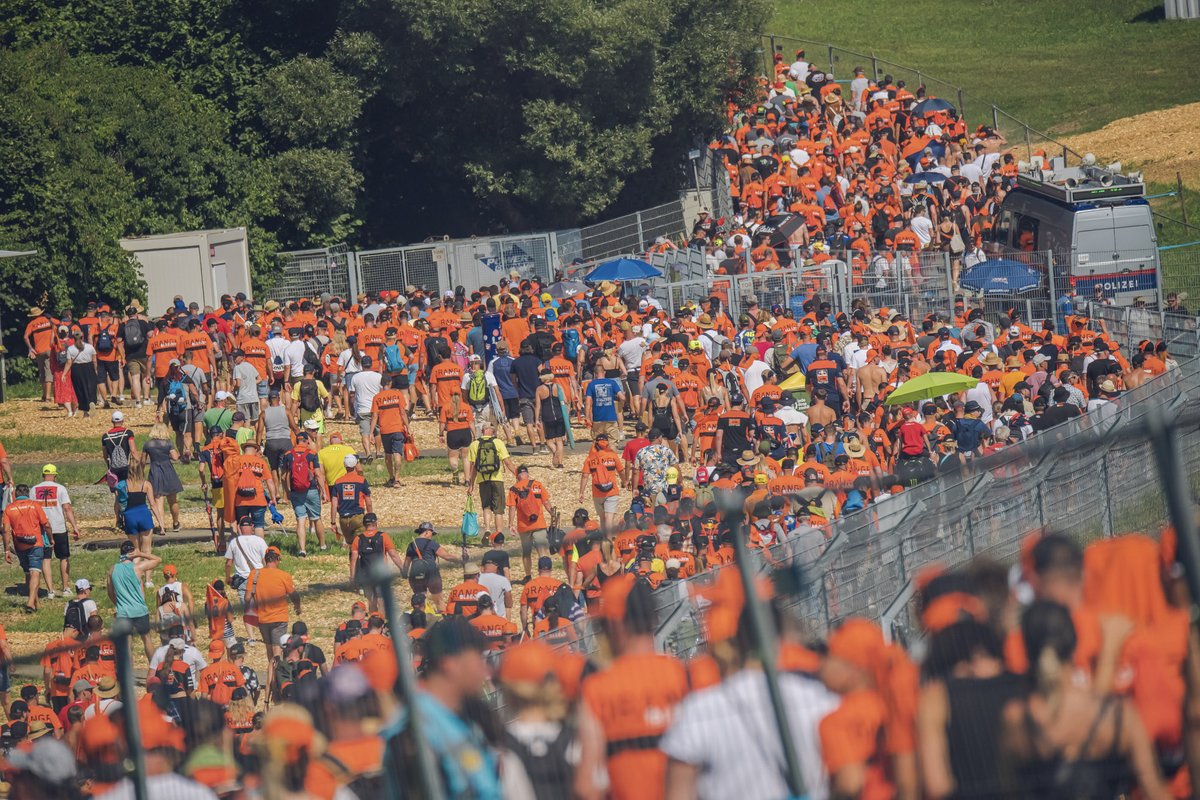 This time last week. 🔙

Orange squad, you did us proud! The support was unmatched. 🙌

#KTM #ReadyToRace #AustrianGP 🇦🇹