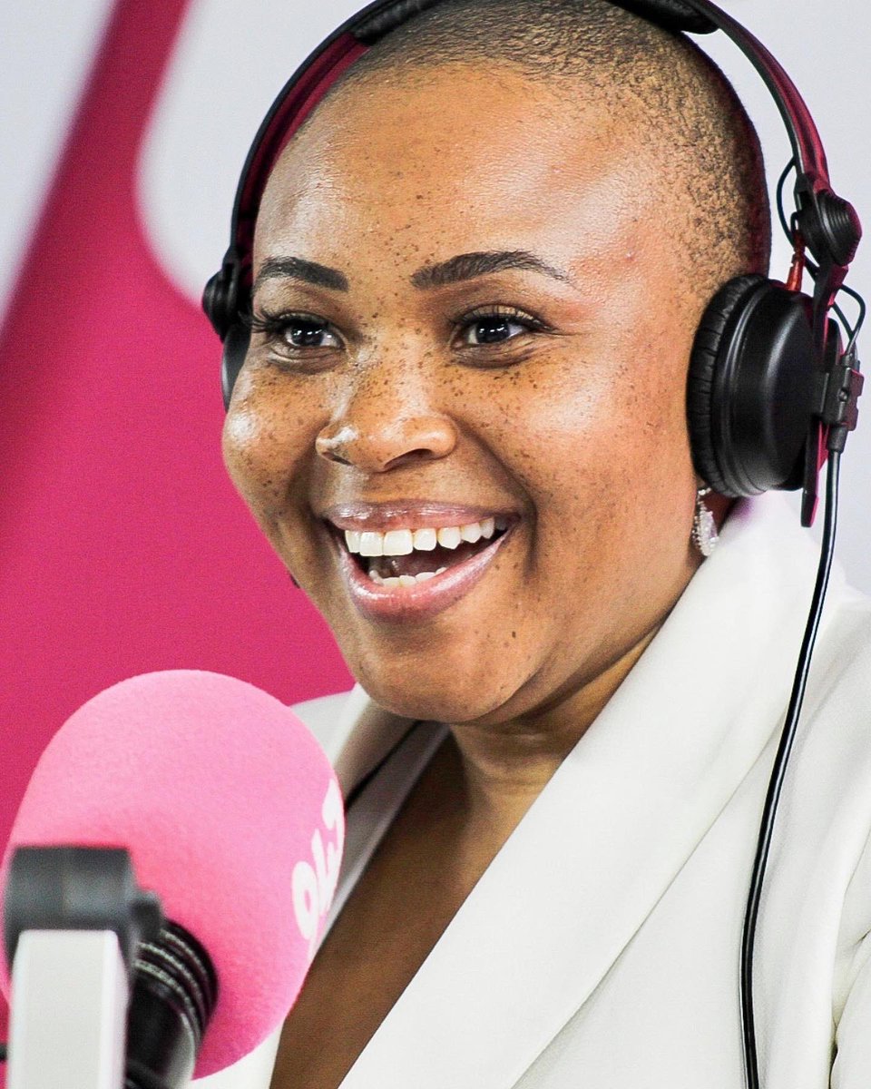 HulisaniRavele's tweet photo. Dumelang bo beyps! I hope le right, bright and keeping safe mo di trateng tsa Ntate X Ongasolveki. 🥹🫠

Just popping by to let you know that after a remarkable journey spanning 26 years, I am embarking on a well-deserved sabbatical from the airwaves and television screens. The full press release is attached.

I’ll broadcast my final Weekend Breakfast show @947 on Saturday, 30 September. 🩷

Aa. 🙇🏾‍♀️