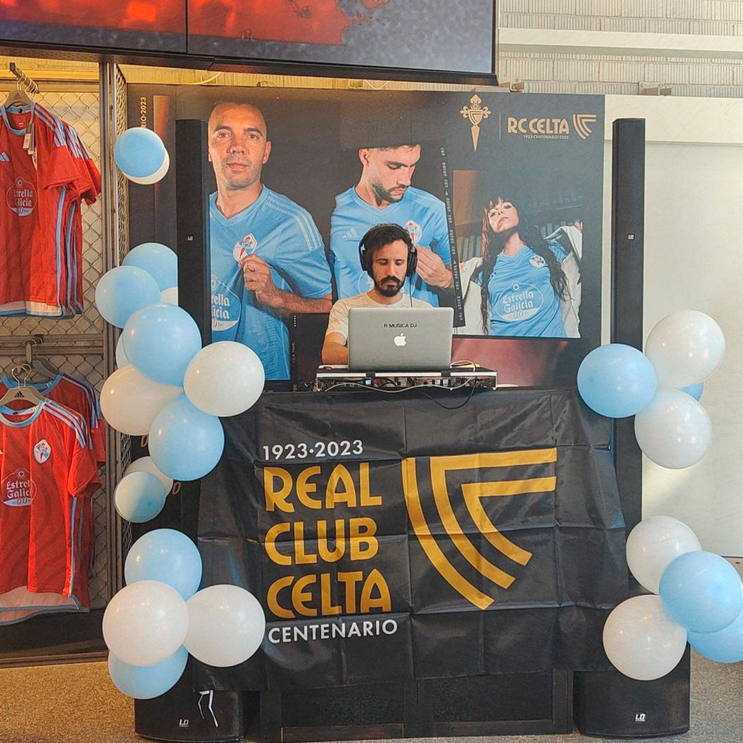 🎉 Así se festexaron os #100anosdeAfoutezaeCorazón na Sede do #RCCelta. Zancudos, pulseiras, adhesivos e globos por todas partes!

🎈 Ata os muffins do <a href="/ElTrigalVigo/">El Trigal panadería</a> vestíronse de gala coa nosa imaxe centenaria

💯 Un día histórico no que non puido faltar a música e a festa! 🎶