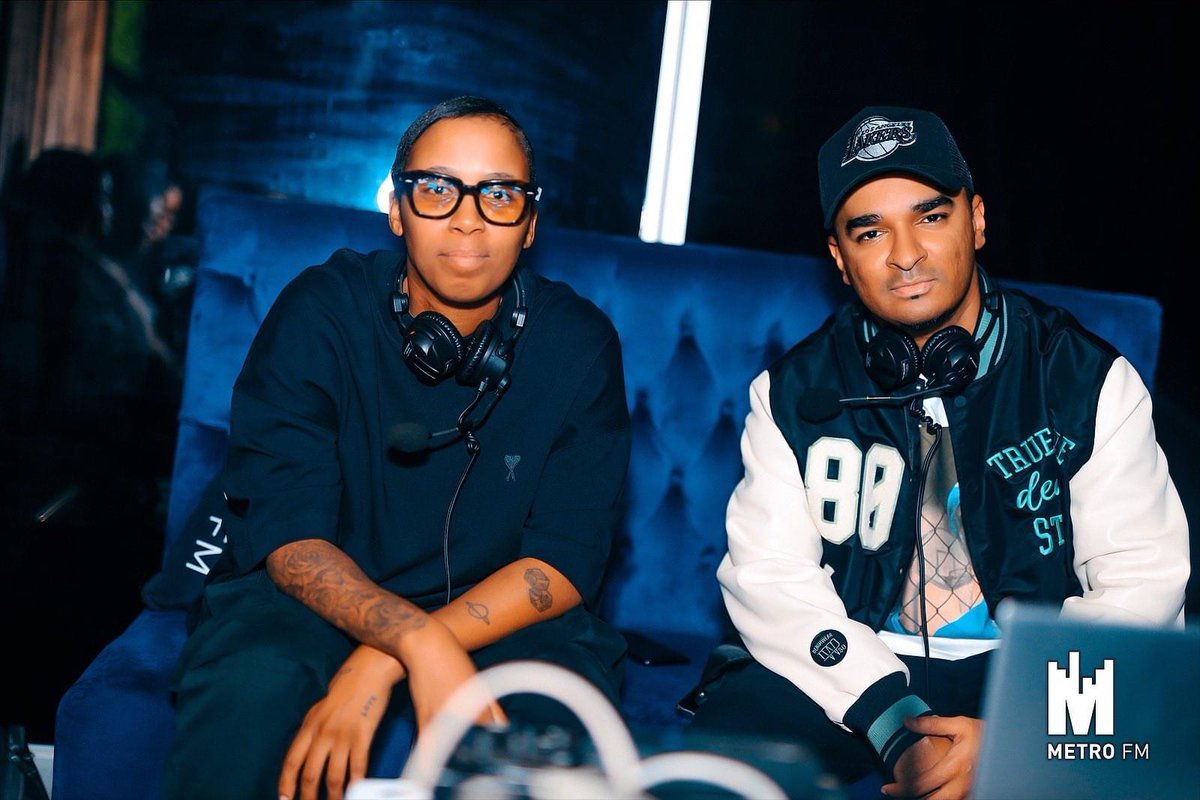 METROFMSA's tweet photo. The #UrbanBeat with @RyanTheDJ and @DjLeSoulSa | Fridays and Saturdays 22:00 - 00:00
π²: 060 552 7303
βοΈ: 086 000 2160 https://t.co/6Vg1XcbhxZ