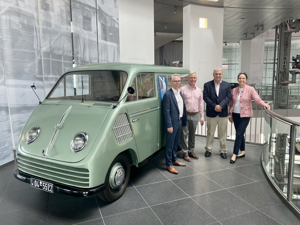 AmbPoupart's tweet photo. Very productive visit to #Ingolstadt for talks with @AudiOfficial on #GreenMobility & their ambitious targets for transition to #ElectricVehicles. Lots of coop opportunities with 🇨🇦 partners, incl #Technology start-ups. And what a delight to take a quick peek at the #AudiMuseum! https://t.co/tMemGCxyjp