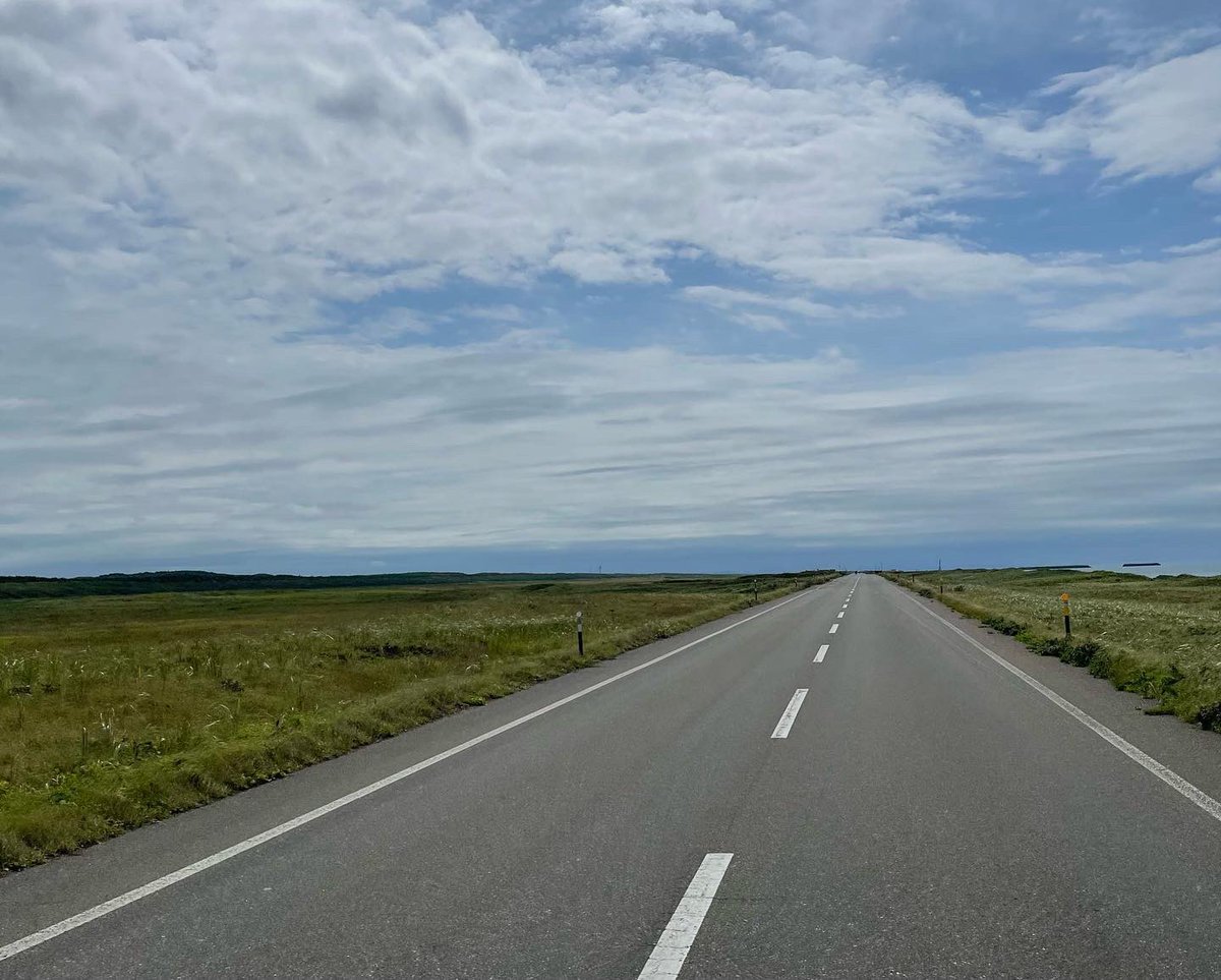 北海道夏合宿を行いました！🐄

どこを走っても絶景が広がり、何を食べても美味しく、こころ温まるお言葉を沢山かけてくれた道民の皆さん。

この6人で北海道を走ることが出来て、本当によかったと思います…！by 中の人