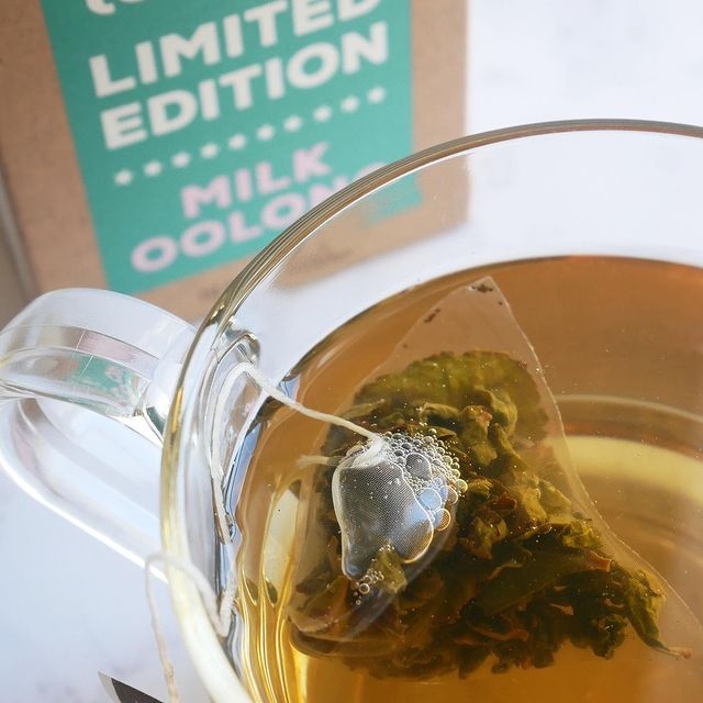 teapigsHK's tweet photo. ⁠🥛✨Milky dreams come true!🌿✨ Our beloved Milk Oolong is back in stock and ready to whisk you away on a creamy, mellow, and sweet tea adventure. The best part? It's dairy-free! ❌🥛⁠

Refresh your tea collection today🍵💫 

https://t.co/A8SGN4BOn1 https://t.co/TNOuZaiXdJ