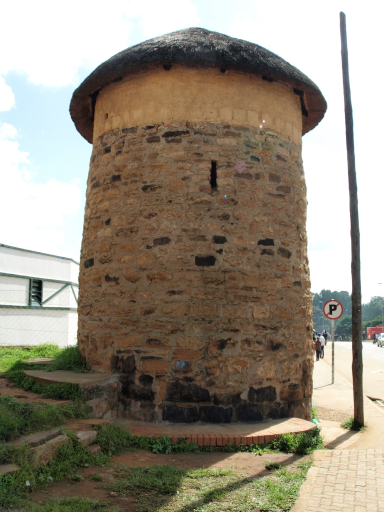 LesothoOnline's tweet photo. LOL HISTORY

24.8.1876
The Hlotse town is established by Rev. John Widdicombe, the Aglican missionary who arrived from Thaba-nchu to establish the Anglican mission on the invitation of morena Molapo Moshoeshoe... (1/2)

#OnThisDay #History #Lesotho #Lstwitter #TodayInHistory https://t.co/yNKZWlx8VY