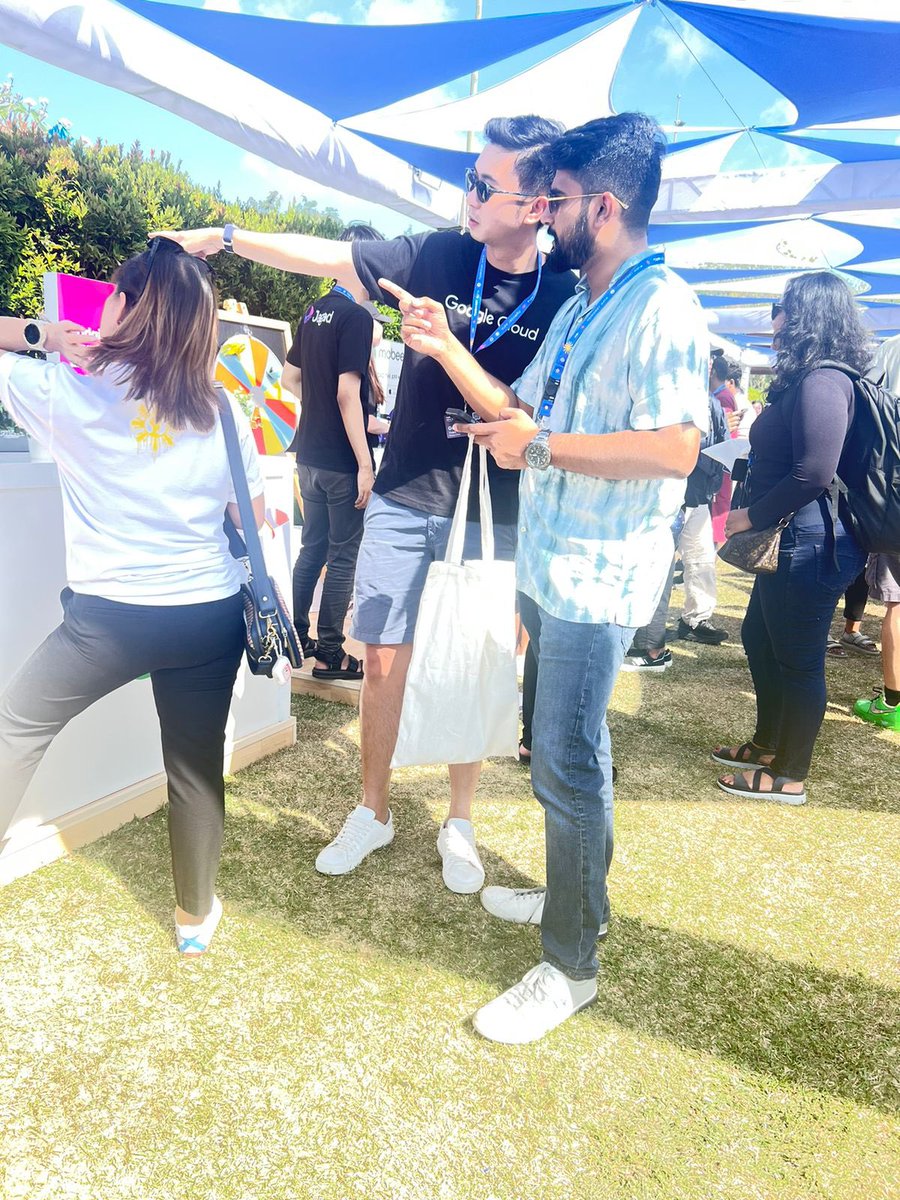 fibitpro's tweet photo. Team @fibitpro at @CoinfestAsia
#CoinfestAsia #FibitPro https://t.co/Q0Gk0mYavK