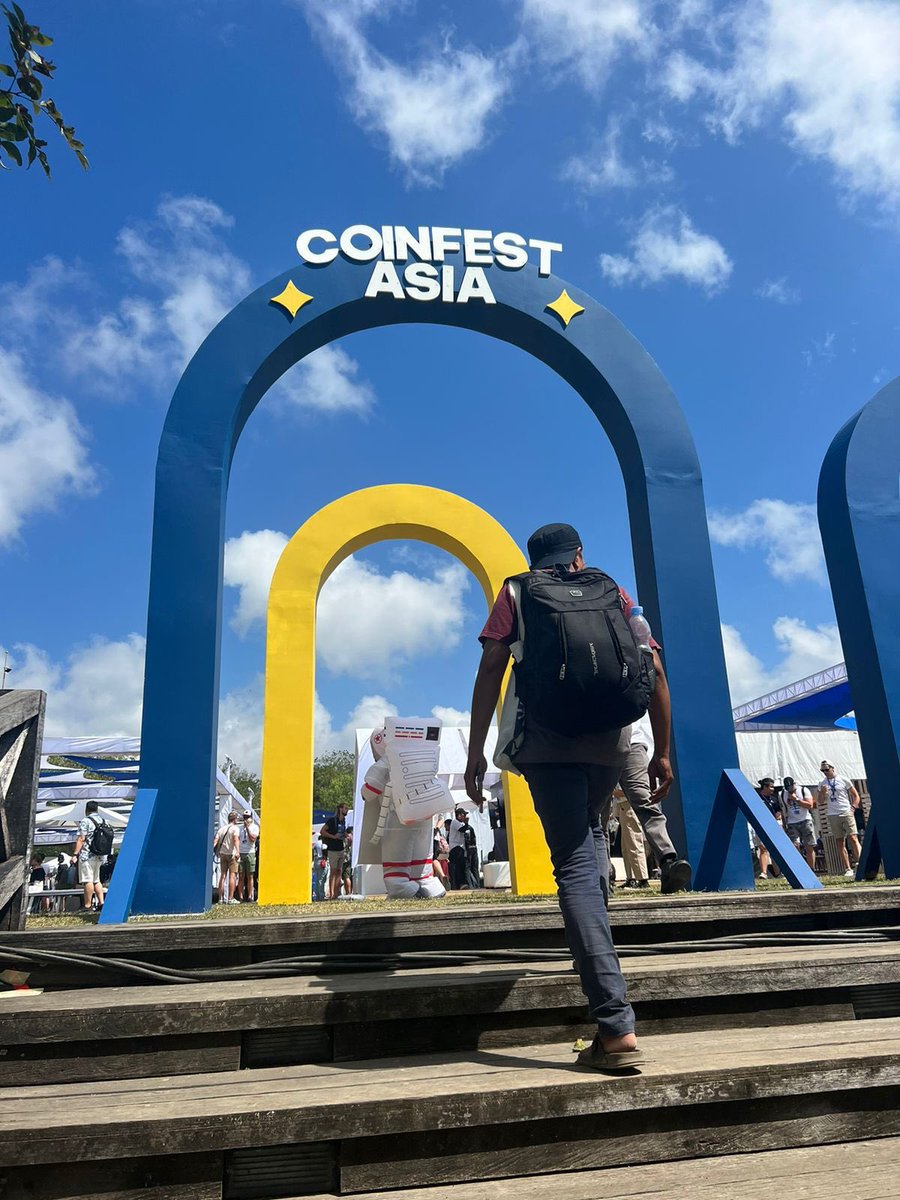 fibitpro's tweet photo. Team @fibitpro at @CoinfestAsia
#CoinfestAsia #FibitPro https://t.co/Q0Gk0mYavK