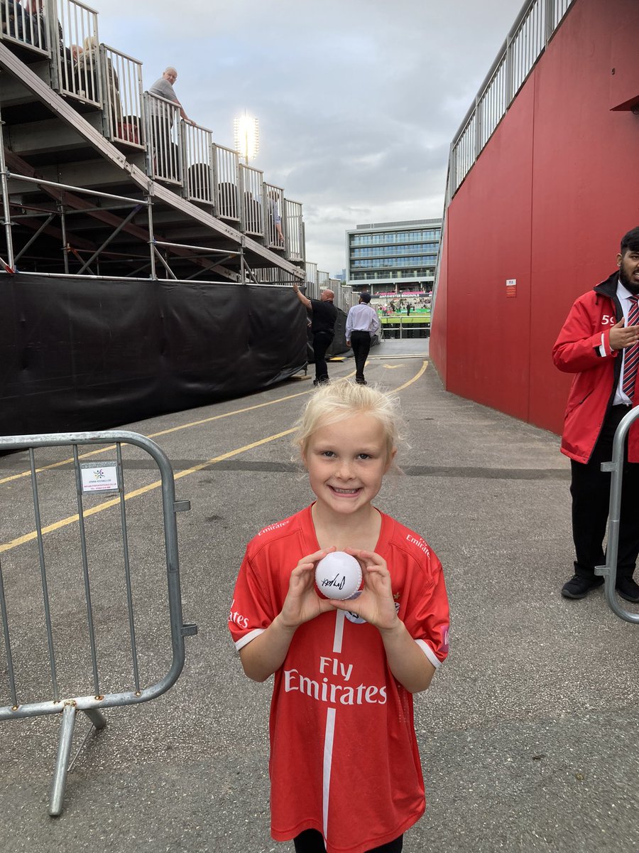 gsprowell's tweet photo. Great day at the Hundred yesterday. Izzys first time and she was so chuffed to get a signed ball of the “Match Hero” @Danni_Wyatt. 🏏🏏 https://t.co/mRTiB4OyFi