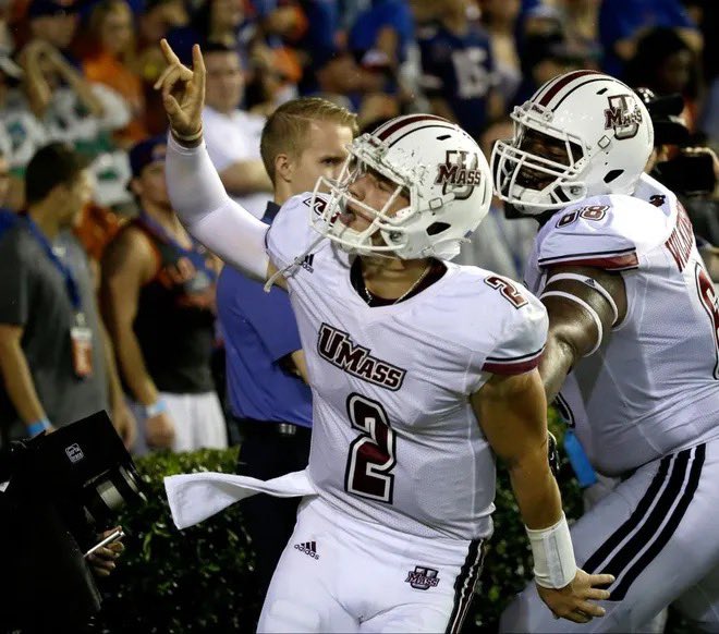 TheCursiveU's tweet photo. We are Ross Comis days from @UMassFootball at @NMStateFootball 
Saturday, August 26th - 7:00 PM
Aggie Memorial Stadium, Las Cruces, NM @ESPNCFB 
#dUdeMASS🚩🏈🏈🏈 
#UMassTwitter #Flagship
#YeahBuddy #sleepinggiant #110asOne https://t.co/AQORvnTUsx