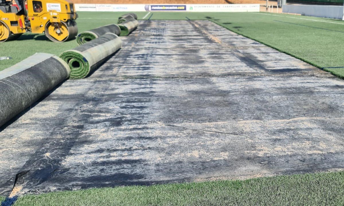 aytocabanillas's tweet photo. TRABAJOS DE REPARACIÓN EN EL CÉSPED ARTIFICIAL DEL CAMPO DE FÚTBOL MUNICIPAL "RAMIRO ALMENDROS"

El Ayuntamiento destina casi 14.000€ a solventar blandones y hundimientos que venían detectándose en el principal terreno de juego de la localidad

https://t.co/345eY7DuAv https://t.co/r27qAbb6AP