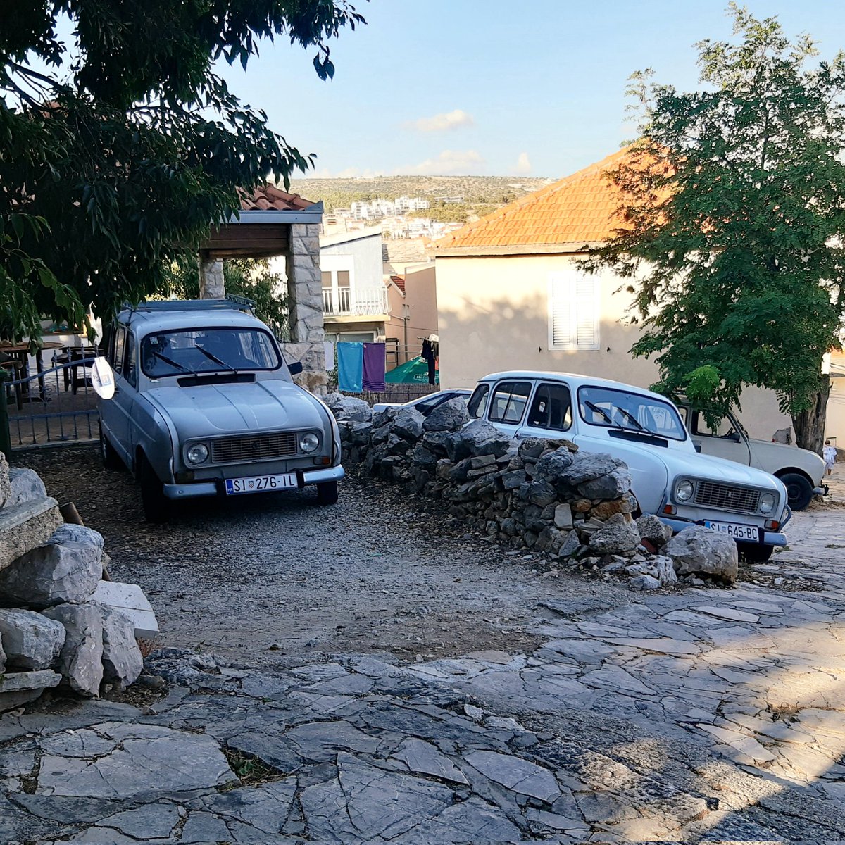 #renault4 #oldcars